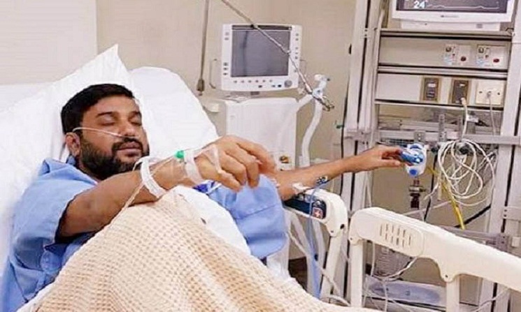 সম্রাটের শারীরিক অবস্থার অবনতি, ফের সিসিইউতে