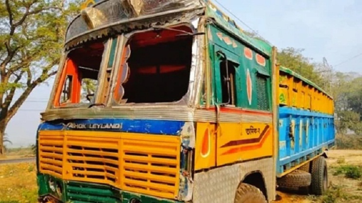 ভারতে পালানোর সময় সেই ট্রাকচালক গ্রেফতার