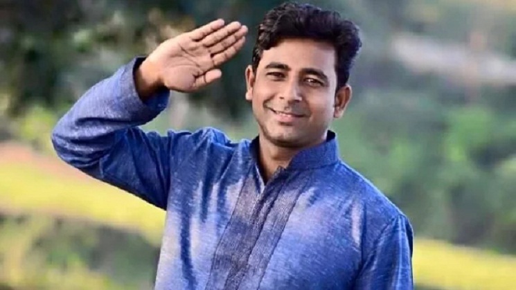 ১৬ হাজার ভোট বেশি পেয়ে মেয়র হলেন আকবর