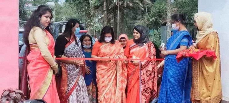 জামালপুরে নারী পুলিশের মাসব্যাপী শিল্পমেলা