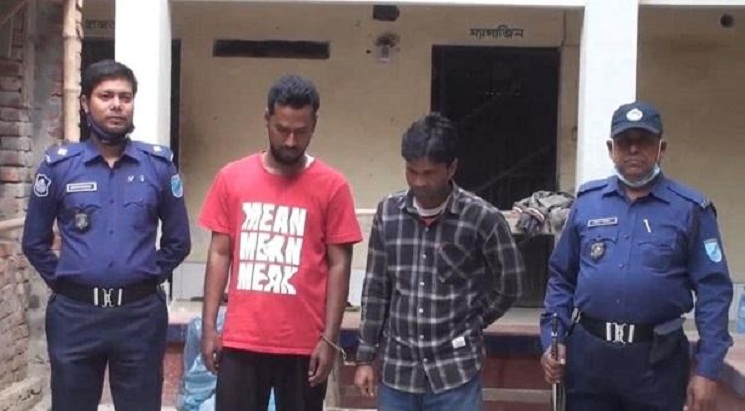 স্বামীকে আটকে রেখে স্ত্রীকে ধর্ষণ!
