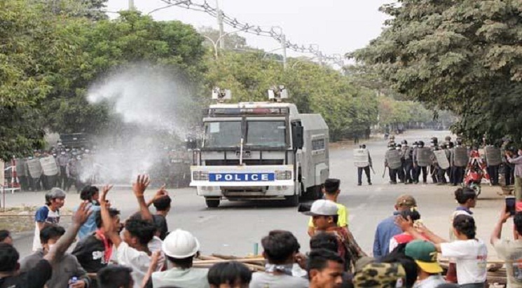মিয়ানমারে সেনাবিরোধী আন্দোলনে গুলি, নিহত ২