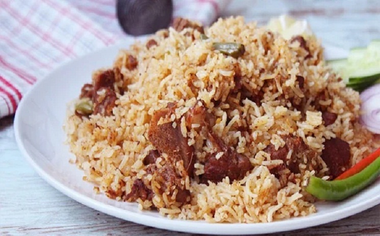ছুটির দিনের স্পেশাল তেহারি