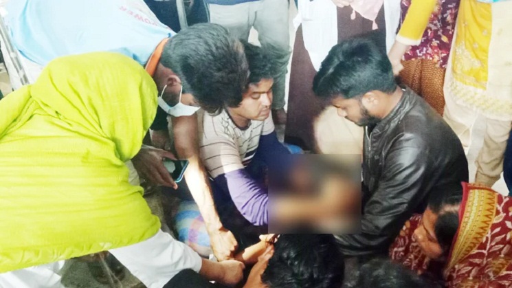মায়ের ওপর অভিমান করে প্রাণ দিল শিশু