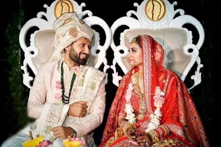 অভিনেত্রী ও সাংসদ নুসরাতকে ডিভোর্সের নোটিশ