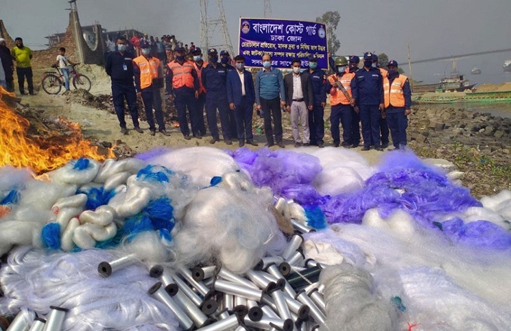 ৫৯ কোটি টাকার অবৈধ কারেন্ট জাল জব্দ