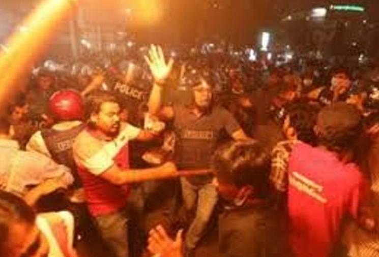শাহবাগের ঘটনায় গ্রেপ্তার ৭ জনকে রিমান্ডে নিতে আবেদন