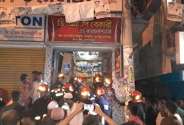 সেফটিক ট্যাংক বিস্ফোরণে আহত ৫