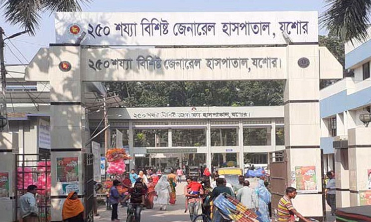আয়া দিয়ে ডেলিভারি, নবজাতকের মাথা থেকে শরীর বিচ্ছিন্ন