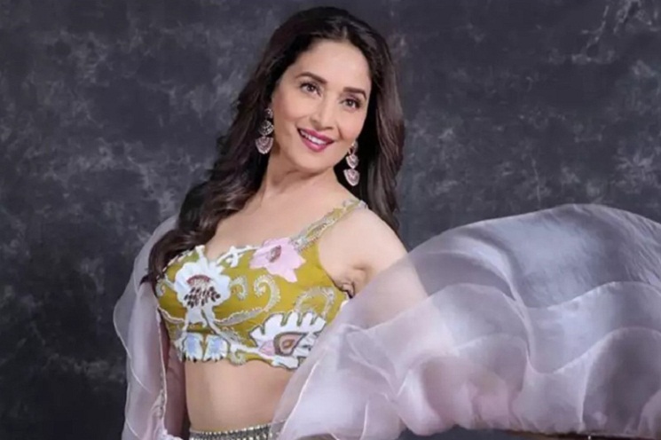 মাধুরীর অভিষেক, নেটফ্লিক্স একাধিক প্রজেক্টের ঘোষণা