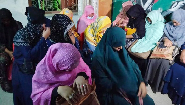 রাজশাহীর চার আবাসিক হোটেলে অভিযান, গ্রেপ্তার ৩৭