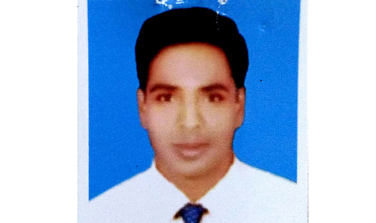 ইভটিজিংয়ের দায়ে ডিসি অফিসের সহকারীর কারাদণ্ড
