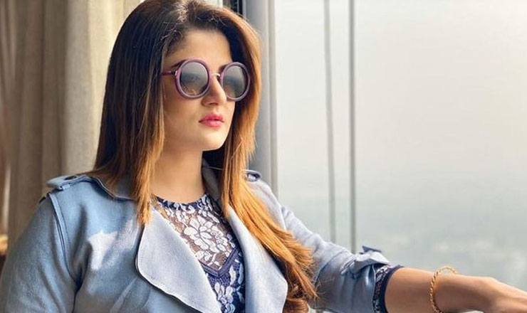 বিজেপিতে যোগদানের পর ট্রলের শিকার শ্রাবন্তী
