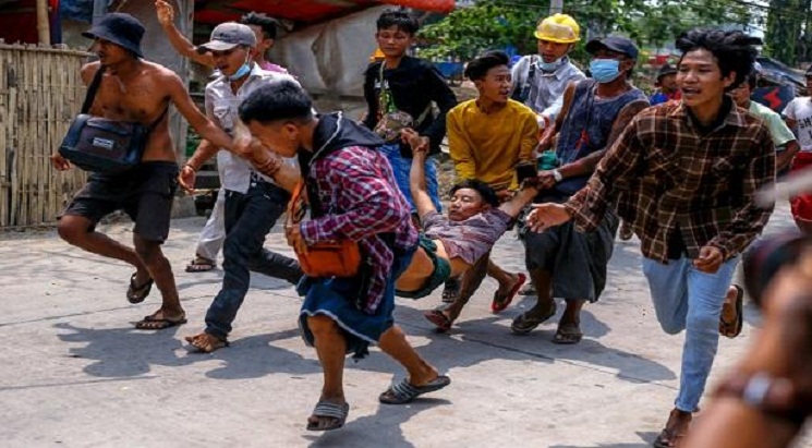 মিয়ানমারে আরও ৮ বিক্ষোভকারীকে গুলি করে হত্যা