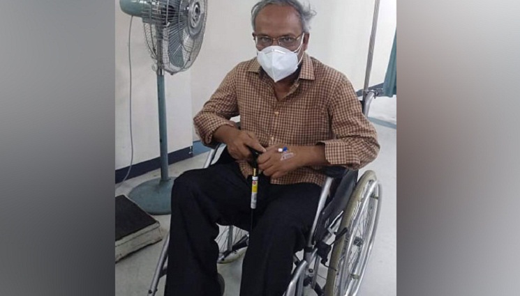 থেমে থেমে জ্বর আসছে করোনা আক্রান্ত রিজভীর