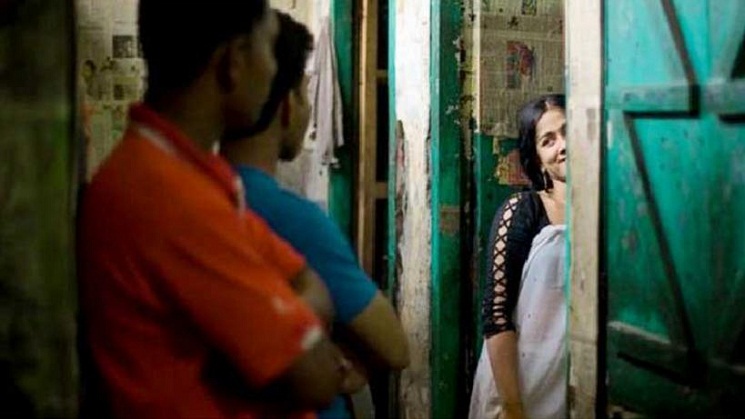 শিক্ষকতা ছেড়ে পতিতাবৃত্তি, দিনে চার খদ্দের