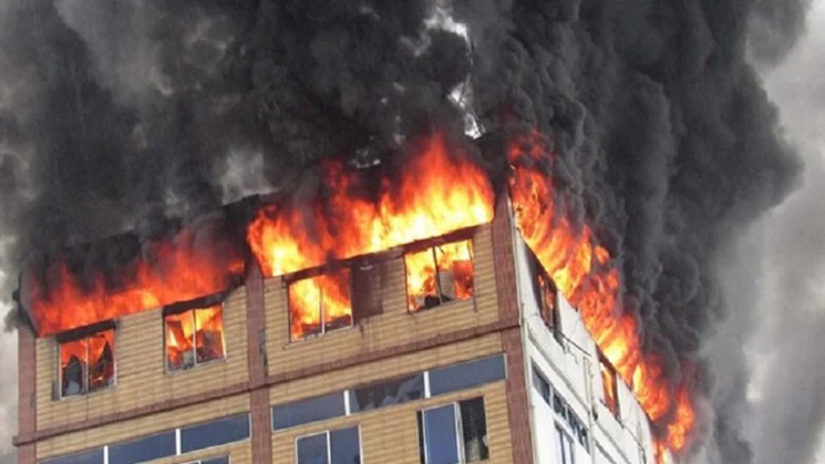 মতিঝিলে ভবনে ভয়াবহ আগুন