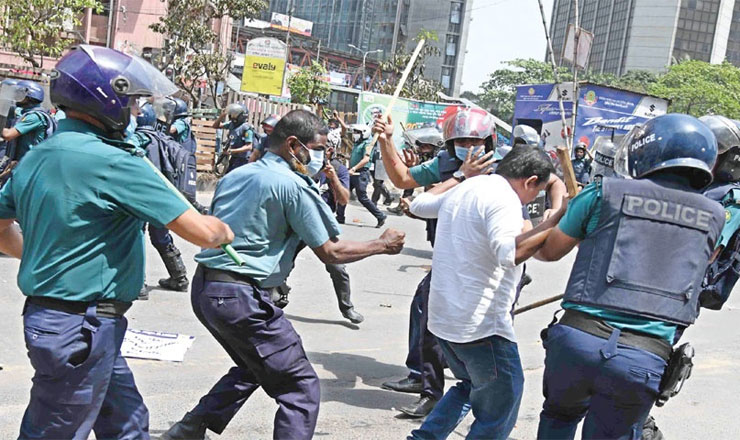 মোদিবিরোধী বিক্ষোভ: নুরকে বাদ রেখে ৫১ জনের বিরুদ্ধে মামলা