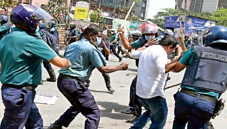 মোদিবিরোধী বিক্ষোভ, নুরের ৩০ সঙ্গী রিমান্ডে