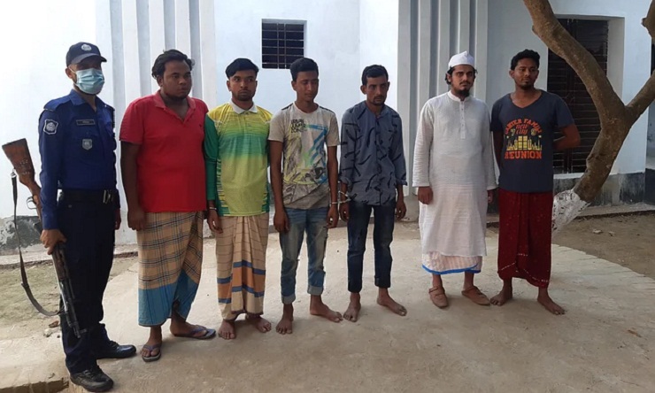 ব্রাহ্মণবাড়িয়ার সহিংসতায় হেফাজত কর্মীসহ গ্রেপ্তার ৬০