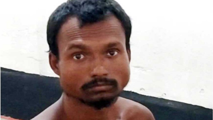 মাকে কুপিয়ে হত্যা, ছেলে গ্রেপ্তার