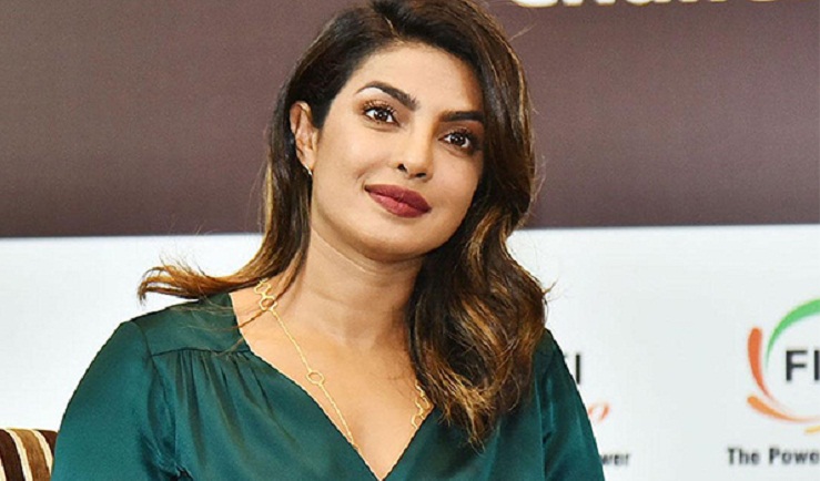 করোনা দুর্গতদের পাশে দাঁড়ালেন প্রিয়াঙ্কা চোপড়া
