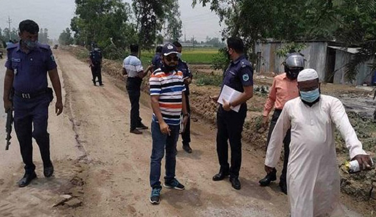 প্রকাশ্যে গুলি করে অধ্যক্ষকে খুন 