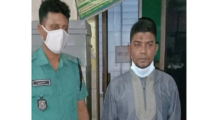 রাজধানীতে প্রকাশ্যে রিকশাচালককে নির্যাতন, অভিযুক্ত আটক