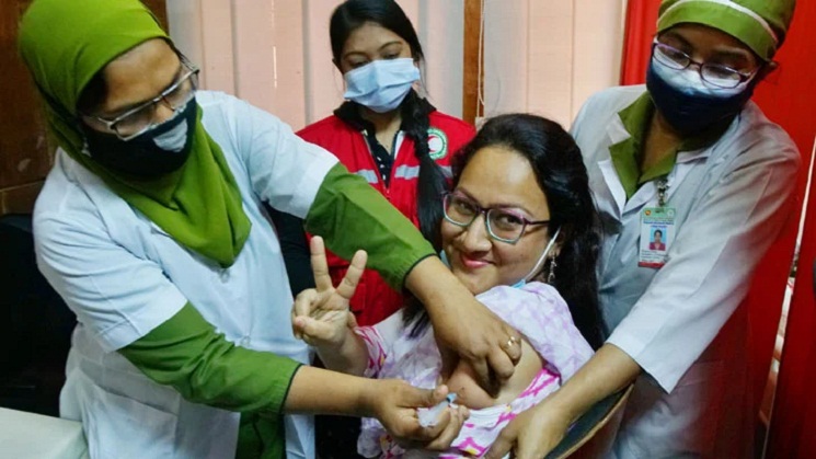 করোনাভাইরাসের টিকার নিবন্ধন বন্ধ