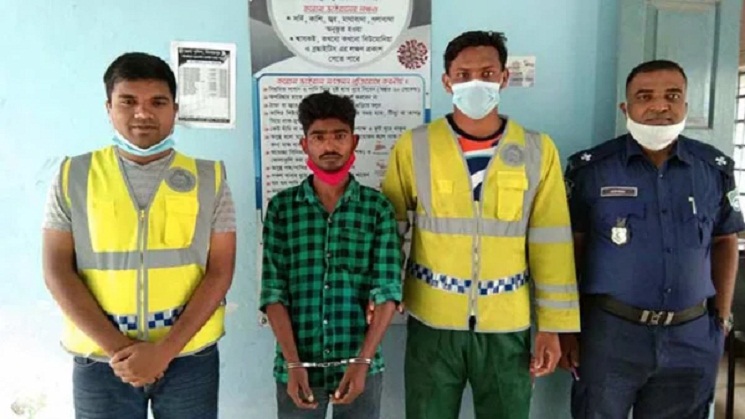 প্রলোভন দেখিয়ে শিশুকে ধর্ষণ, বখাটে যুবক গ্রেফতার