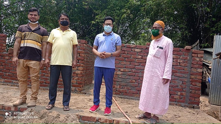 জীবন কাটলো ঝুপড়ি ঘরে, পাকা ঘরে থাকবো কখনো ভাবিনি
