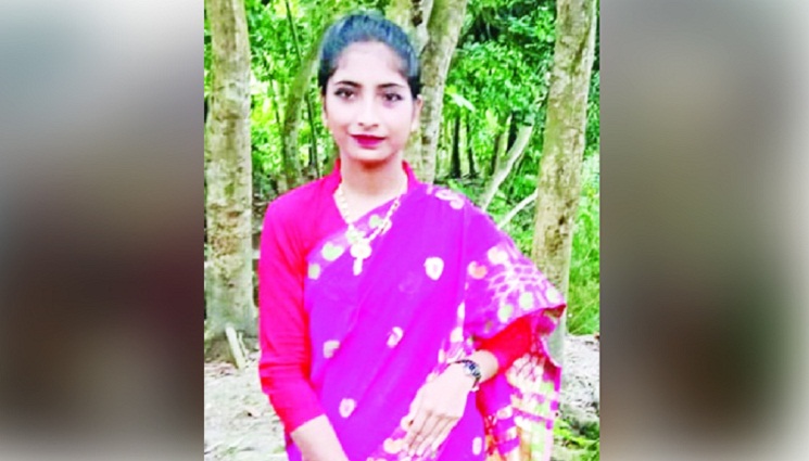 ভালোবেসে বিয়ের ১৬ দিনেই লাশ হলেন স্বর্ণা