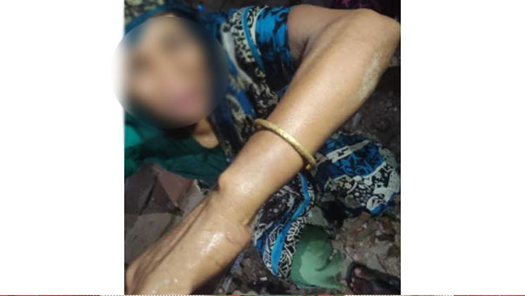 আম খাওয়ায় পিটিয়ে মায়ের হাত ভাঙলো সন্তানরা!