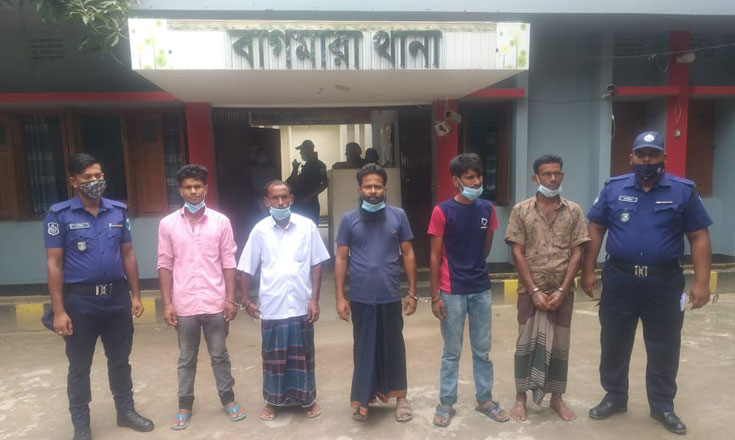 বাগমারায় ইউপি চেয়ারম্যানের উপর হামলার অভিযোগে তিনজন গ্রেফতার