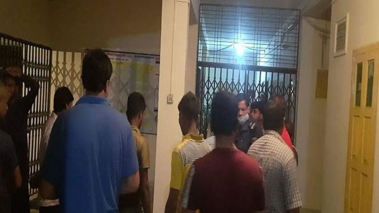 নামাজ শেষে বাড়ি ফেরার পথে প্রাণ গেল ইমামের 