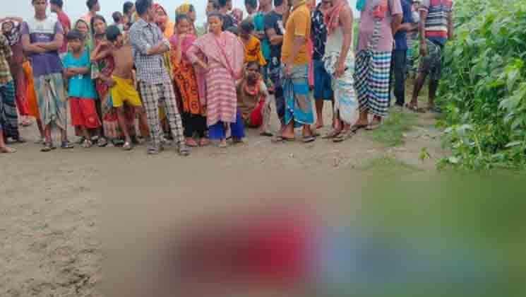 স্ত্রীকে বললেন দ্রুত বাড়ি পৌঁছবেন, পরে মিলল রক্তাক্ত লাশ