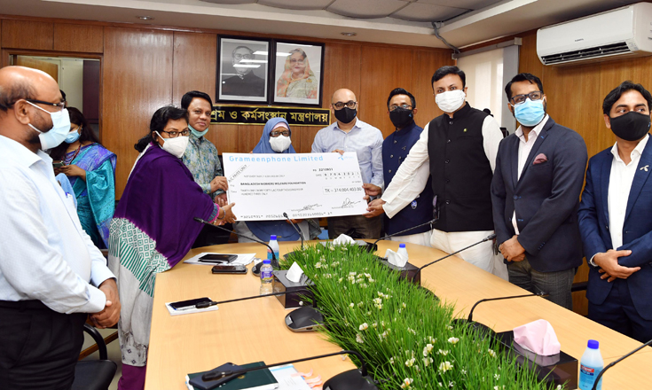 শ্রমিক কল্যাণ তহবিলে ৩১.৪ কোটি টাকা জমা দিলো গ্রামীণফোন 