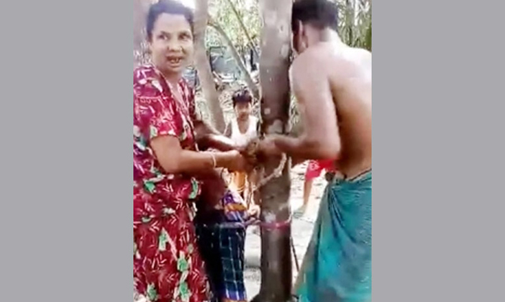 মোবাইল চুরির অপবাদে শিশুকে গাছে বেঁধে নির্যাতন