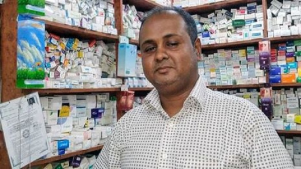 ঘরে চাল নেই, স্ত্রী-সন্তানরা না খেয়ে আছে শুনে ফাঁস দিলেন ব্যবসায়ী