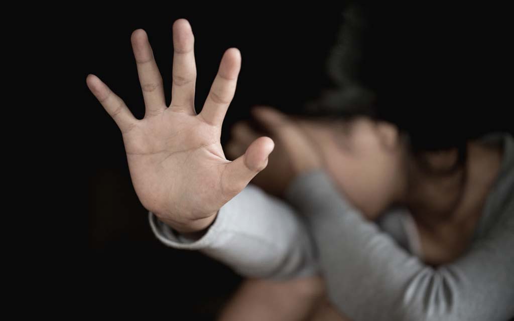 বিয়ের পর পরই ভাবিকে ধর্ষণ করল দেবর