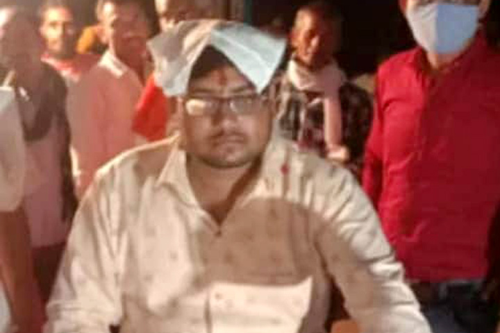 বিয়ে ভেস্তে দিলো চশমা, আসর ছেড়ে থানায় বর