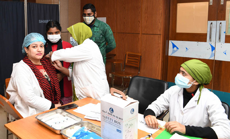 ১০ দিনের মধ্যে আসছে মডার্নার ২৫ লাখ টিকা