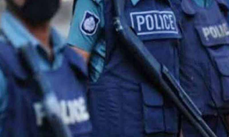 গলায় খাবার আটকে পুলিশ কর্মকর্তার মেয়ের মৃত্যু