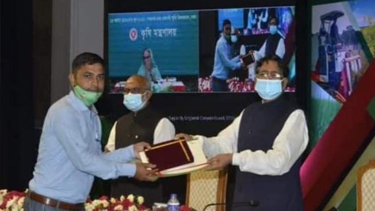 বিশ্বনাথের জাবের লন্ডনের স্বপ্ন উপেক্ষা করে জয় করলো জাতীয় পুরস্কার