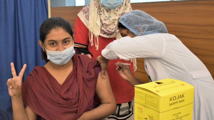 রাজধানীর যে ৭ কেন্দ্রে দেওয়া হচ্ছে ফাইজারের টিকা 
