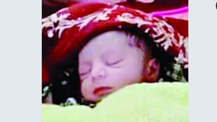 সন্তানের মুখ দেখে চলে গেলেন মা