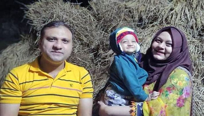 করোনা আক্রান্ত আড়াই বছরের শিশুসহ চিকিৎসক মা-বাবা