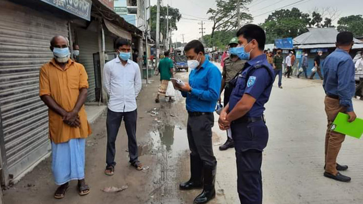 লকডাউনে অমান্যে লালমনিরহাটে ৫২৮ জনের জরিমানা
