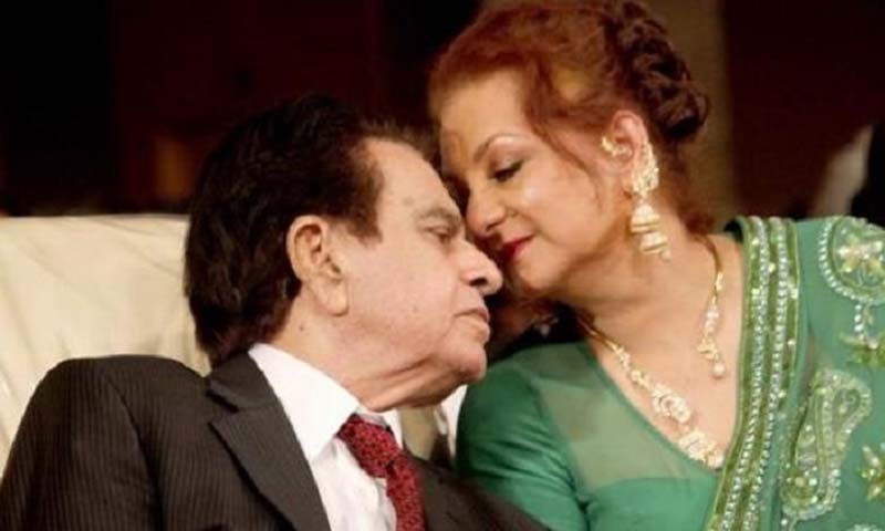 ‘খোদা আমার বেঁচে থাকার কারণটা কেড়ে নিলো’, দিলীপের মৃত্যুতে সায়রা