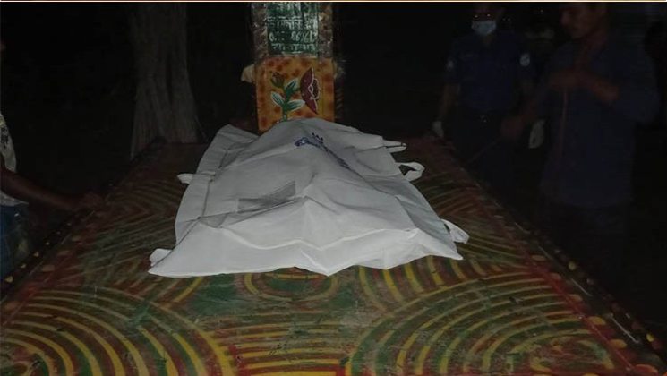‘স্যাম্পু’ না পেয়ে মায়ের সঙ্গে অভিমান করে মেয়ের আত্মহত্যা